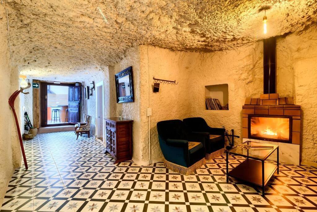 Cueva Con Jacuzzi A 20 Minutos De Valencia