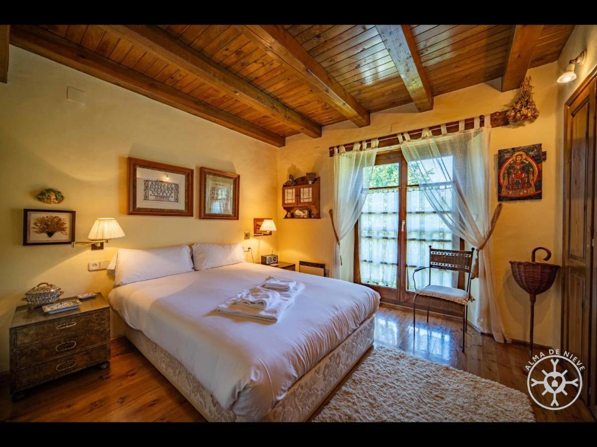 Casa Somont De Alma De Nieve *