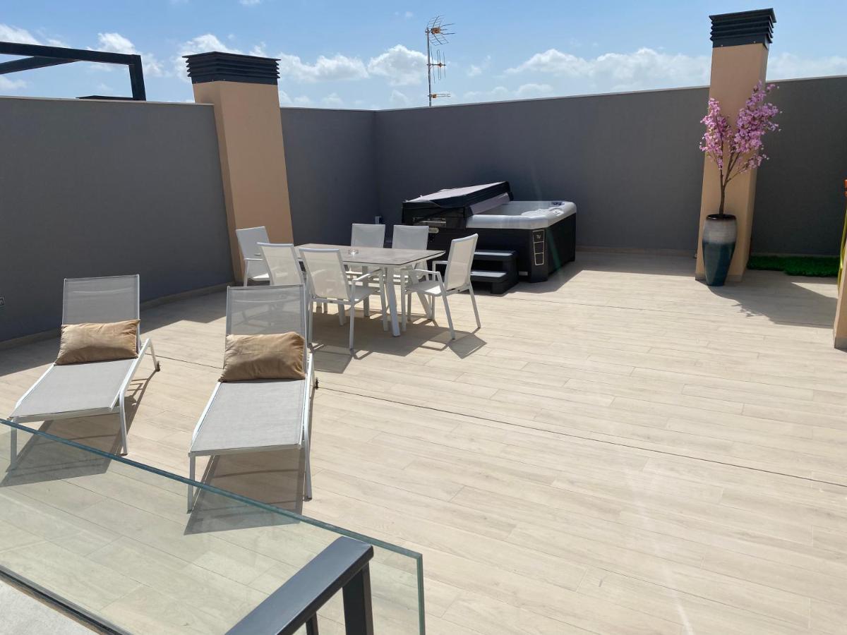Santa Rosalia & Life Jacuzzi Penthouse Golf * Los Alcazares