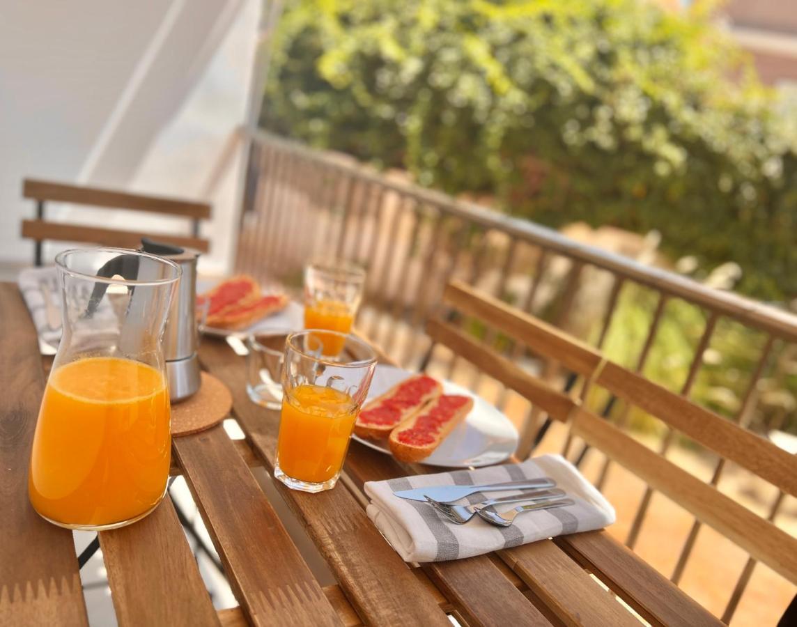 Apartment Sweet Sandy - 1 Minute Walk To Mediterranean Beaches *