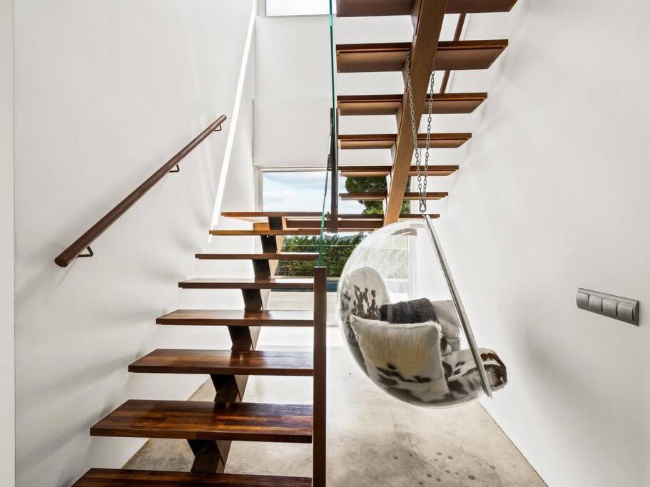 Design Sea Views And Lap Pool Cabrils