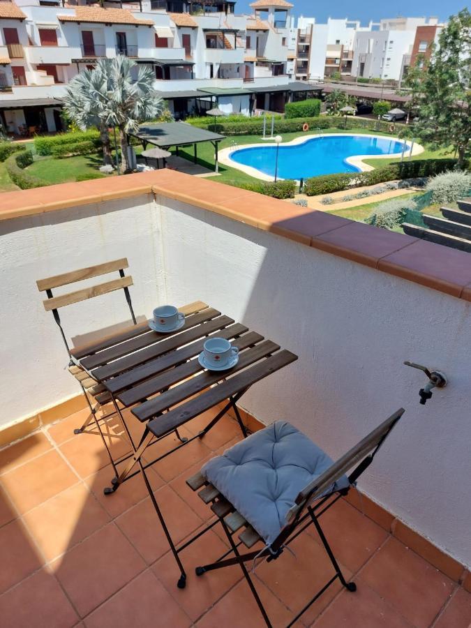 Apartamento Atico Junto Al Mar,acceso Directo A La Playa,jardines De Nuevo Vera,wifi