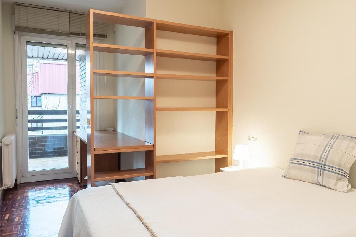 Comodo Y Funcional Apartamento En Iturrama * Pamplona