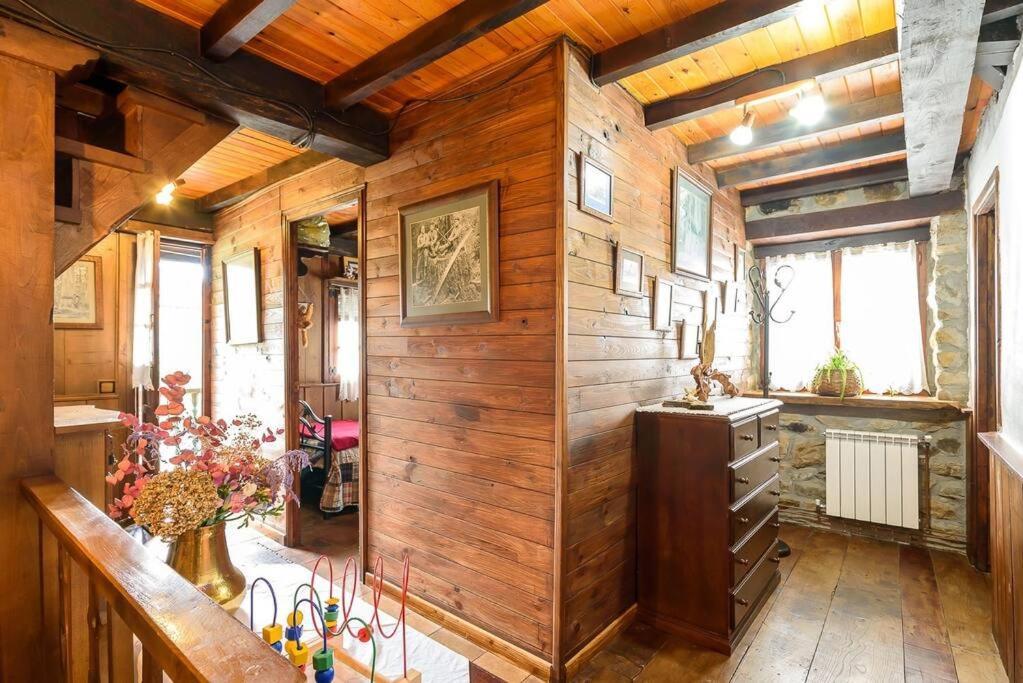 La Casa Rectoral De El Tozu Holiday home Caso