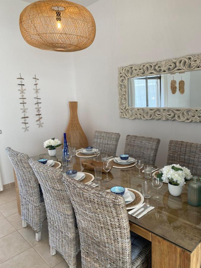 Holiday home Casa Blanca - Sea Views - Private Pool - Wifi - Bbq