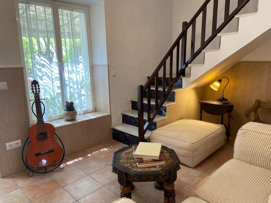Charming 4 Bedroom Village With Patio Сasa de vacaciones *