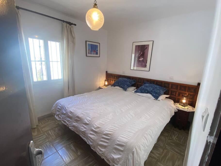 Charming 4 Bedroom Village With Patio Mijas