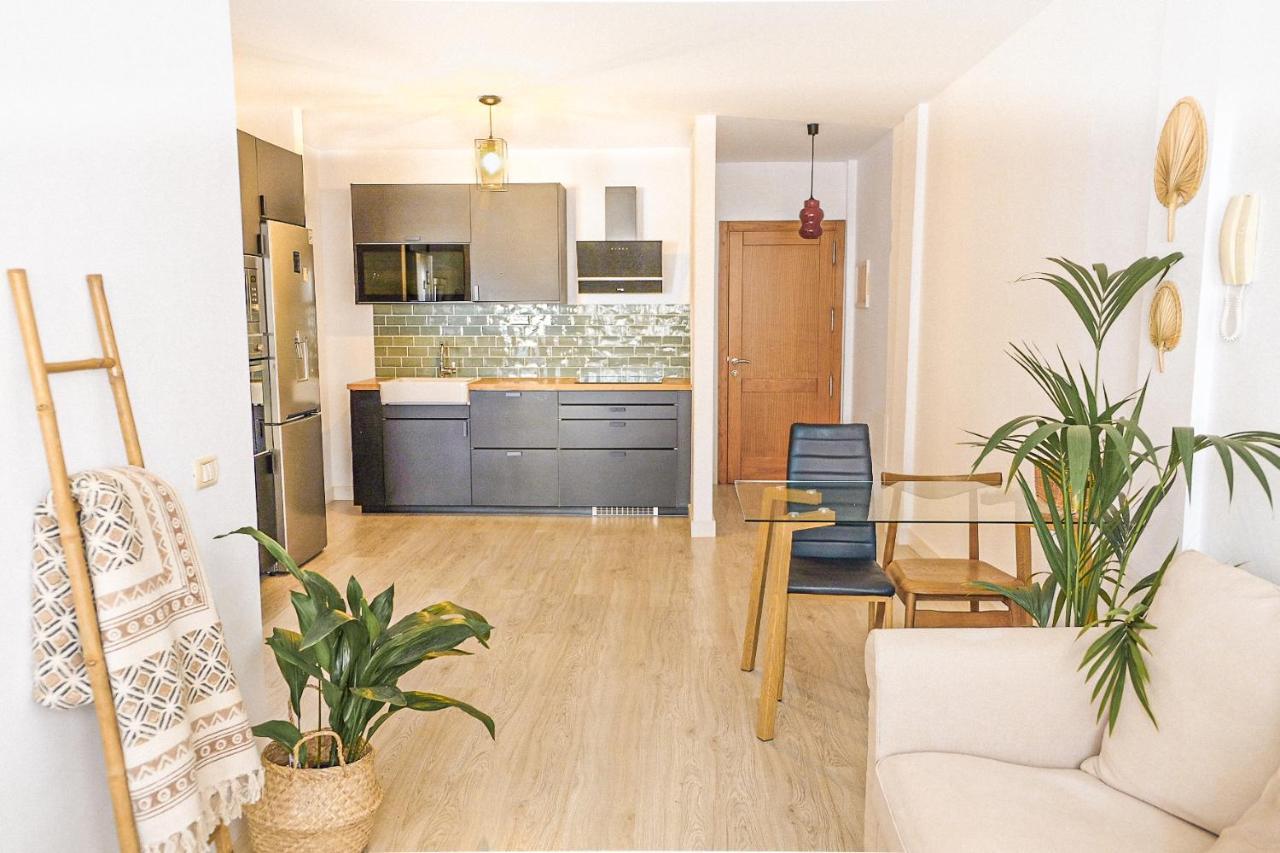 La Petite-home Near Airport-wifi-garage-elevator-homely Apartamento *