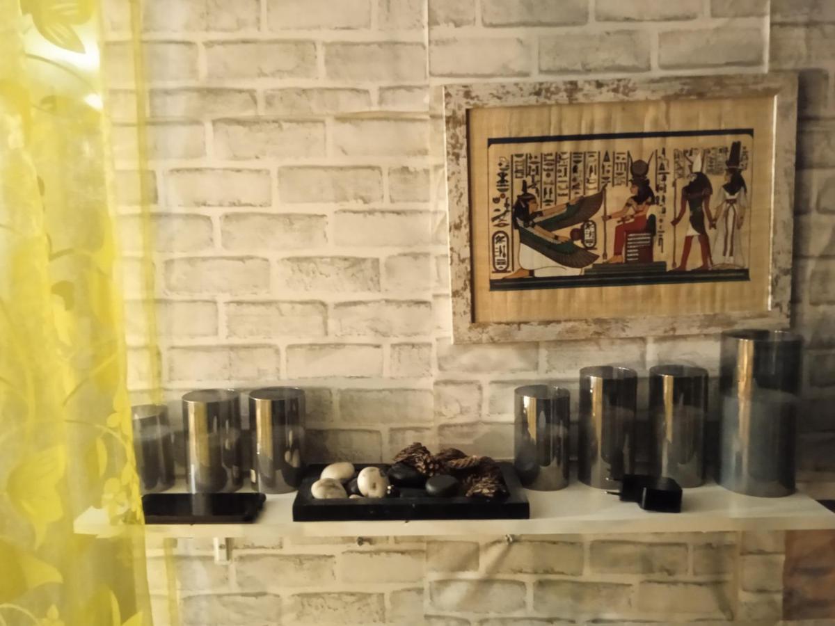Apartamento Bajera-loft No Comfortable Con La Verja En La Entrada,,no Lujosa,vieja,sin Reforma, Con Cedula De Habitabilidad Preparada Para Alojamiento No No Hostal No Apartamento El Precio Coincide Con Calidad Y Calificaciones Trato Familiar,como En Tu Cas *