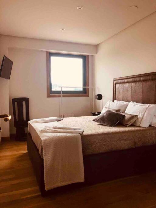 Centrico Y Moderno Con Vistas A La Ria Apartamento *