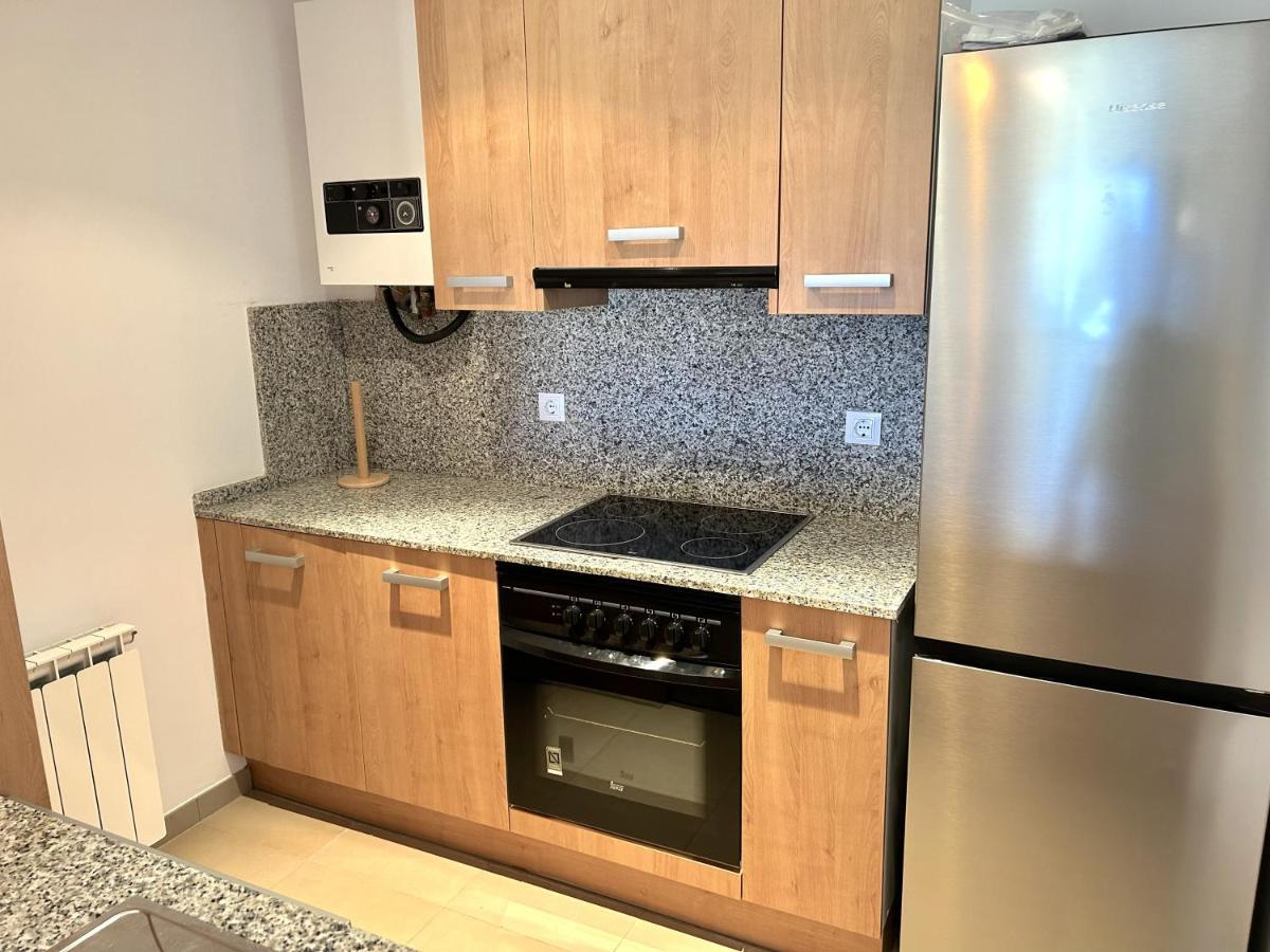 Modern I Familiar A By Rural D'aneu