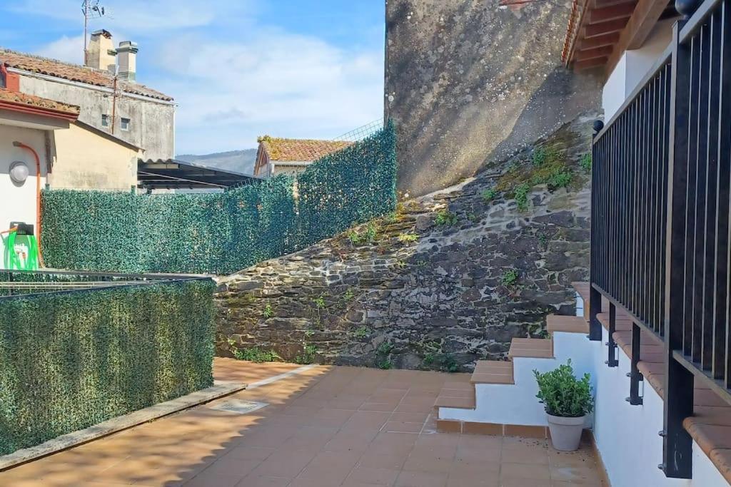 Apartamento Piso Con Preciosas Vistas, Patio Privado Y Amplio Garaje