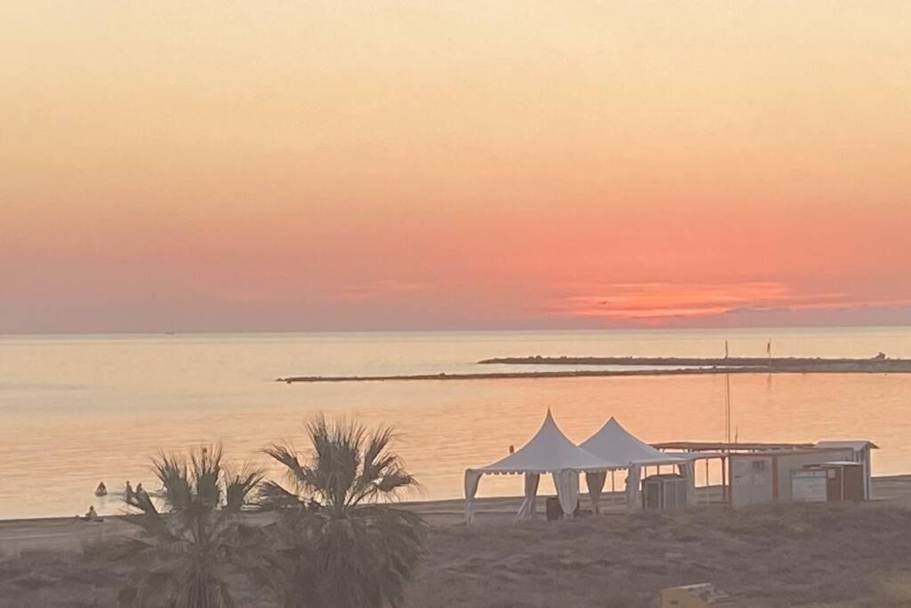 Apartamento A 50 M De La Playa Apartment *