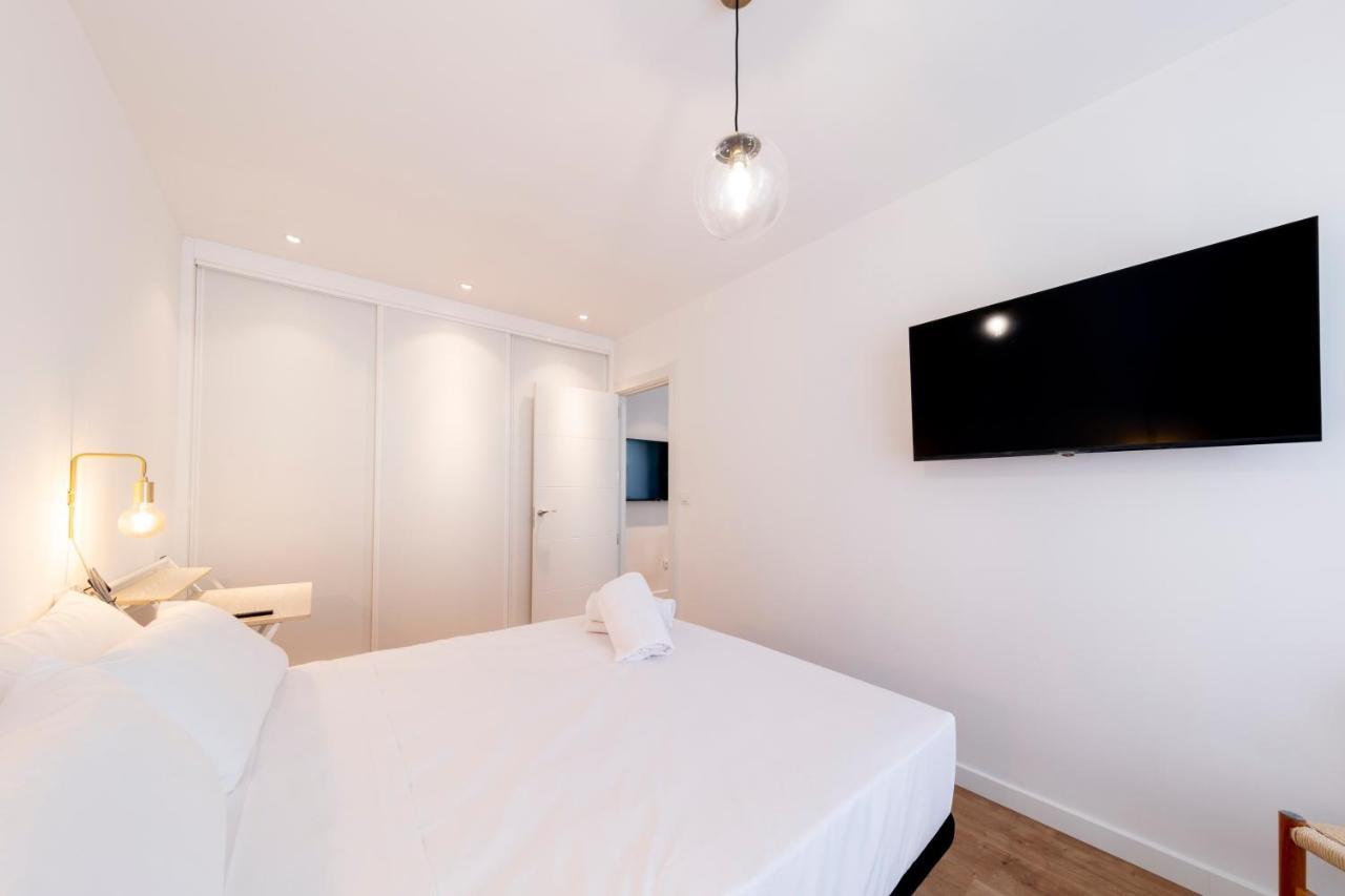 Dwo Abaster Apartment *