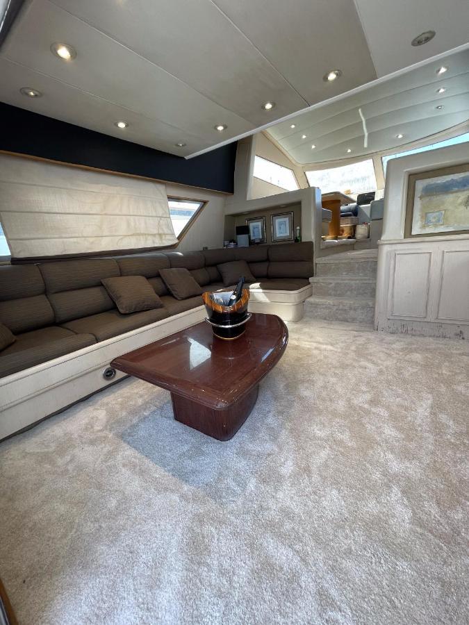Yacht Sotavento Botel *