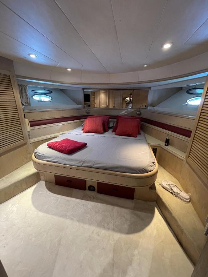 Yacht Sotavento * Sant Adria de Besos