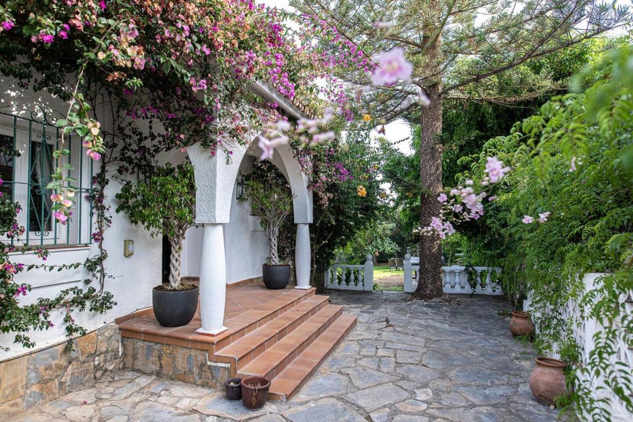 Burganvilla Holiday home *