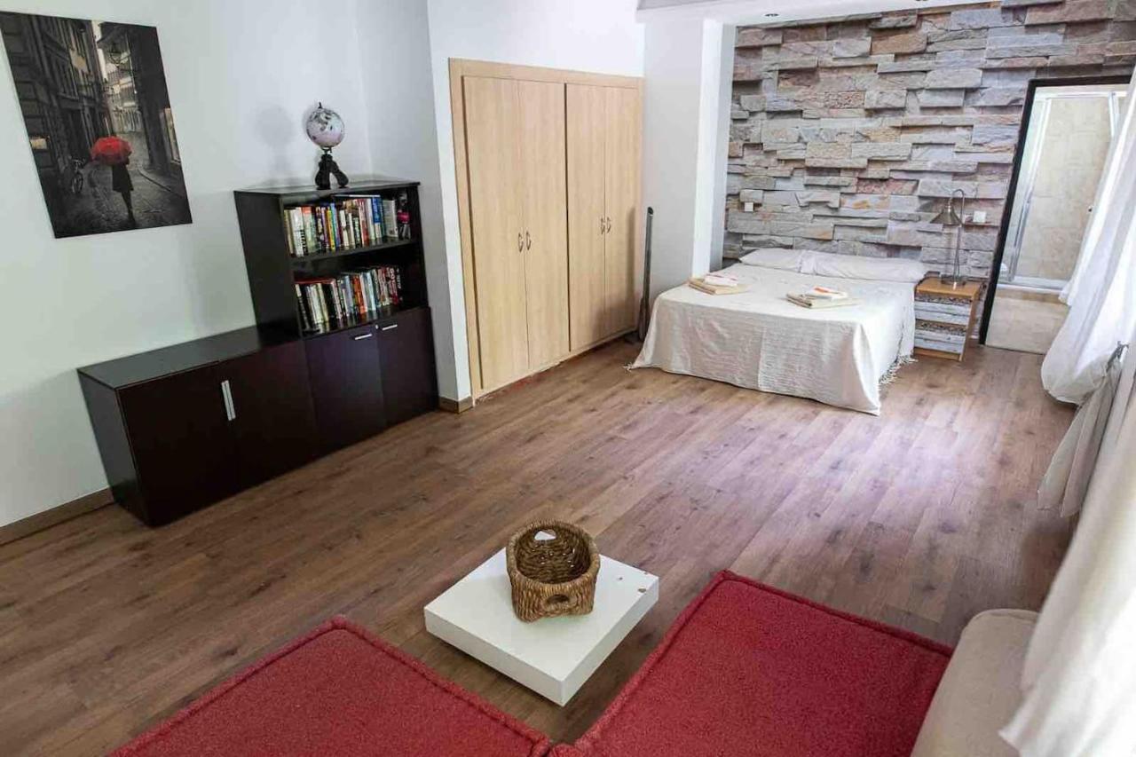 Burganvilla Holiday home *