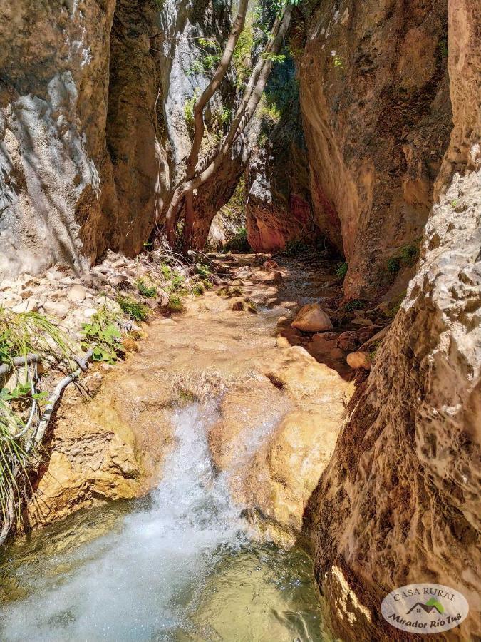 Mirador Del Rio Tus, En *