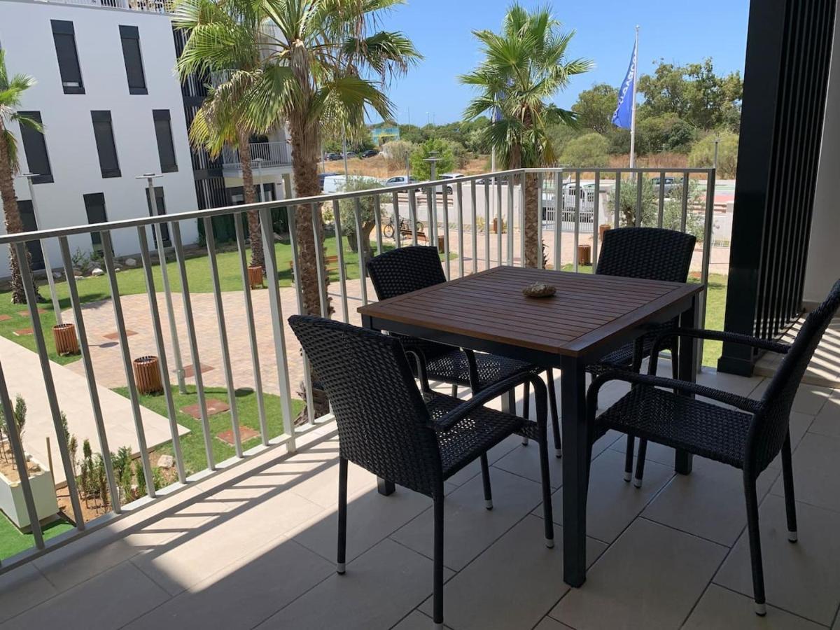 Apartamento Primera Linea De Playa Con Piscina * Rota