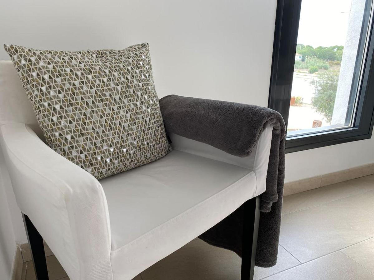 Apartamento Apartamento Primera Linea De Playa Con Piscina Rota