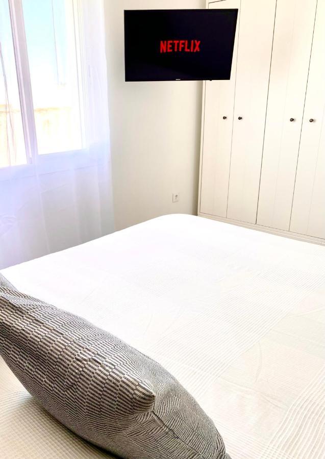 Luz De Conil Aire Acondicionado Y Wifi -solo Familias Y Parejas- Apartamento *