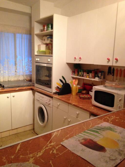 Fantastic 1-bedroom With Sea View Apartment