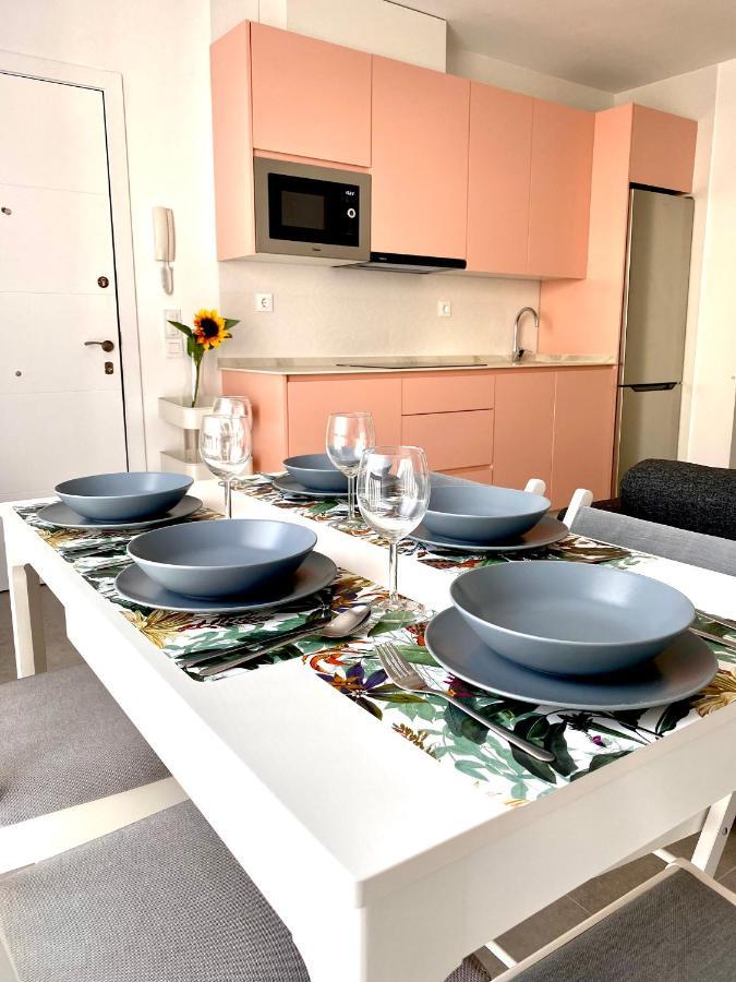 Luz De Conil Aire Acondicionado Y Wifi -solo Familias Y Parejas- Apartamento *