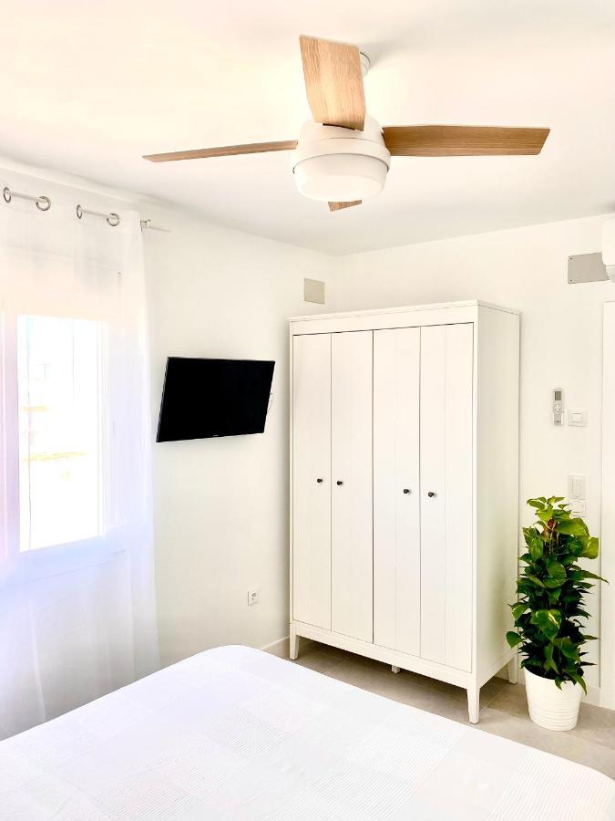 Luz De Conil Aire Acondicionado Y Wifi -solo Familias Y Parejas- Apartamento Conil De La Frontera