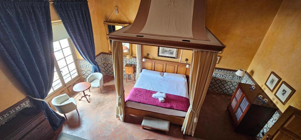 Castillo De Hotel Illueca
