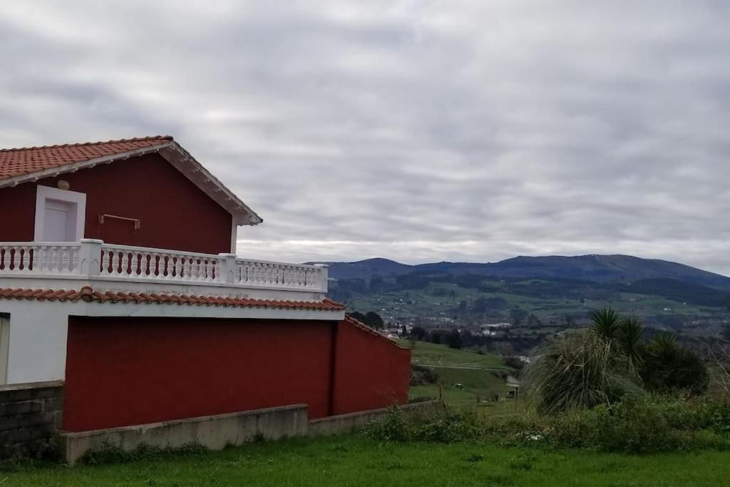 Casa La Ranera De Santillana Сasa de vacaciones *