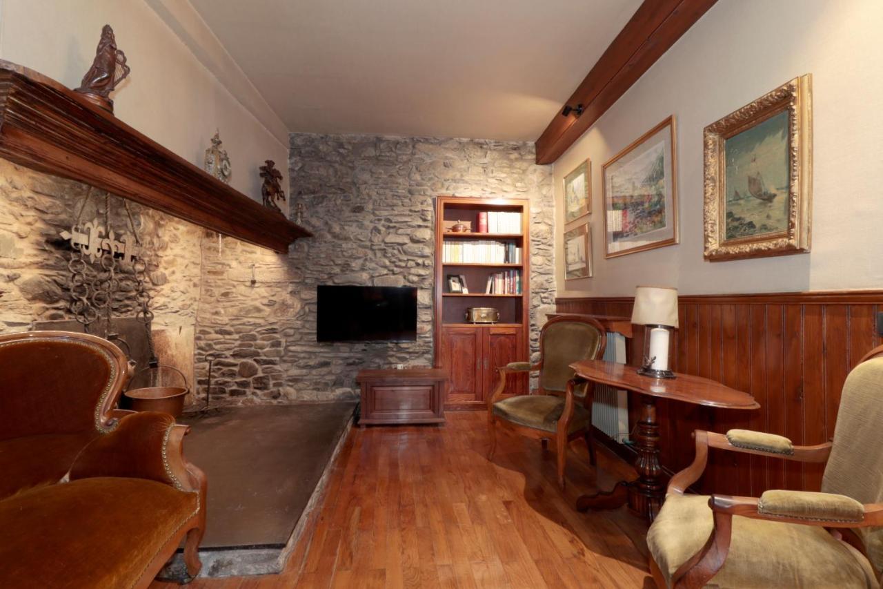 Chalet Casa Passeg Dera Libertat 8 *