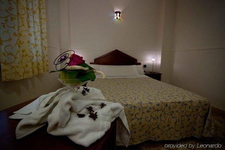 Boutique Reina Mora Hotel