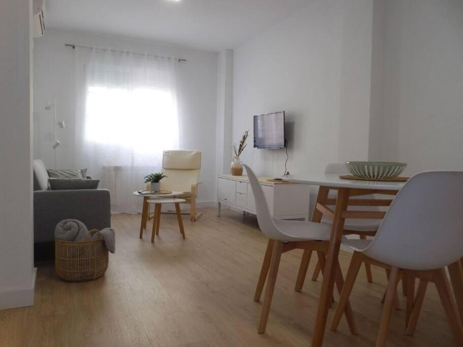 Precioso Piso De 2 * Armilla