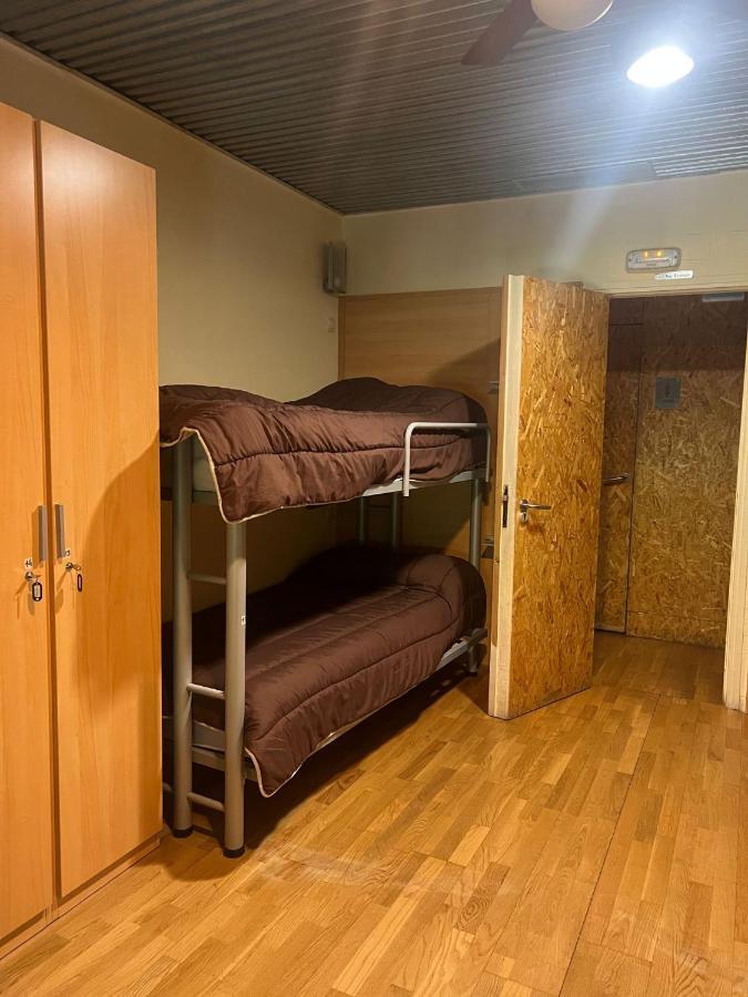 & Cafeteria Via De La Plata Hostel *