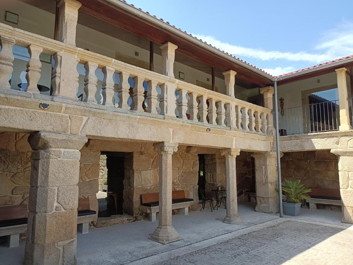 Casa Capelas