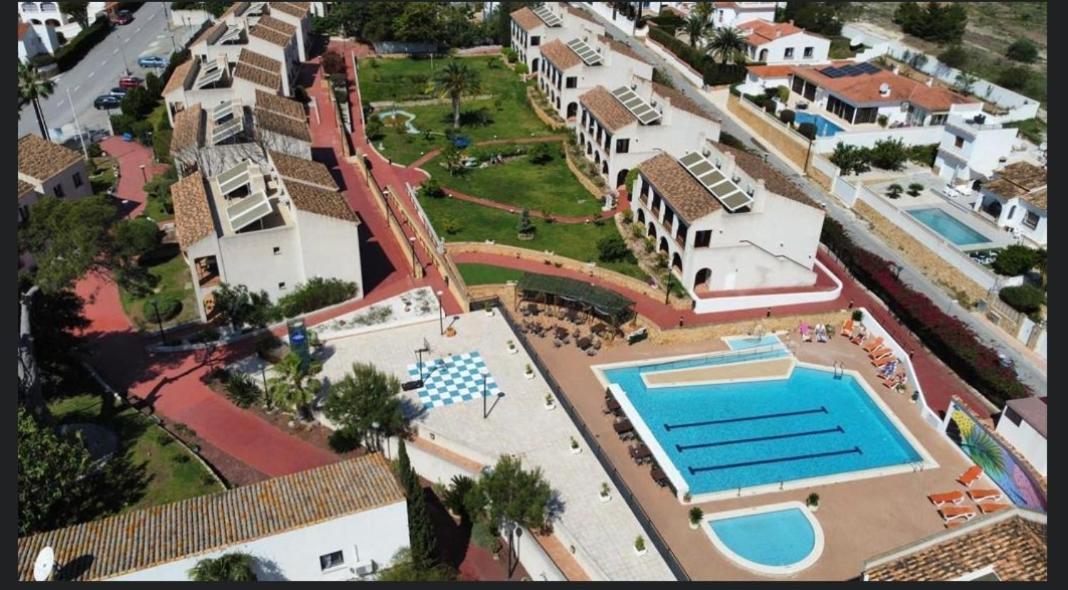 Apartahotel Alfas Oasis L'Alfas del Pi