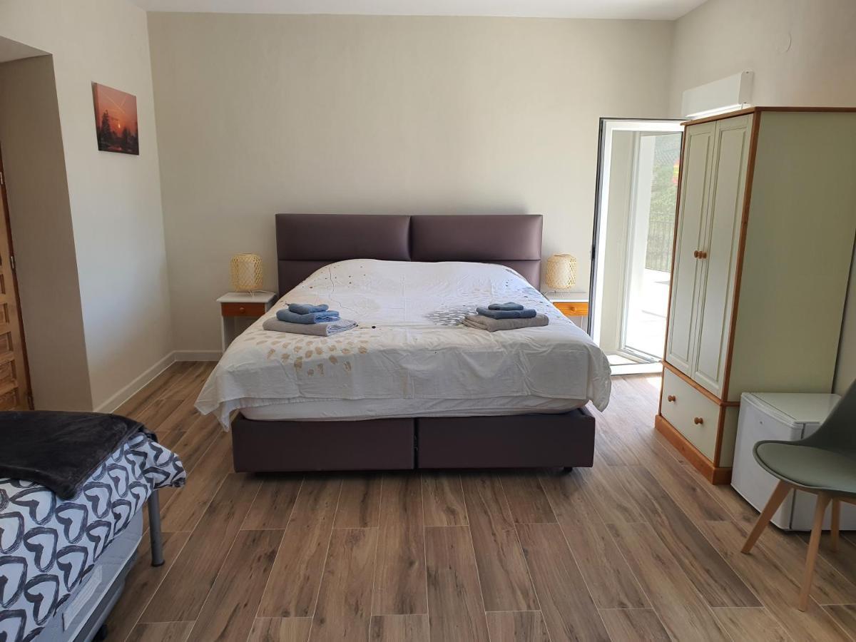 Casa Nuestro Sueno Bed & Breakfast Oria