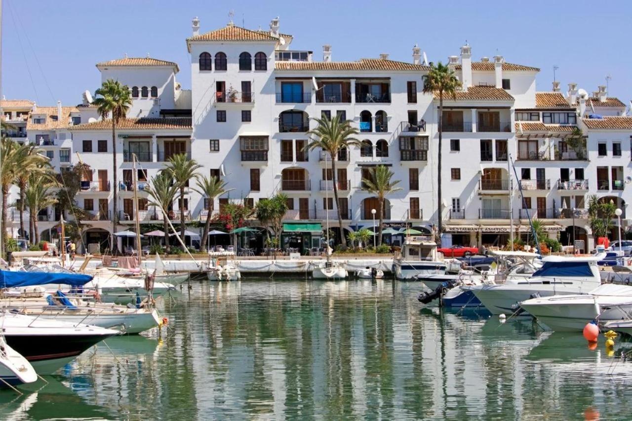 En El Puerto De La Duquesa Apartamento San Luis de Sabinillas