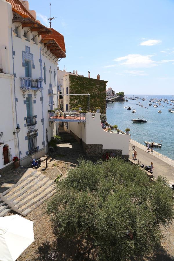 Set * Cadaqués