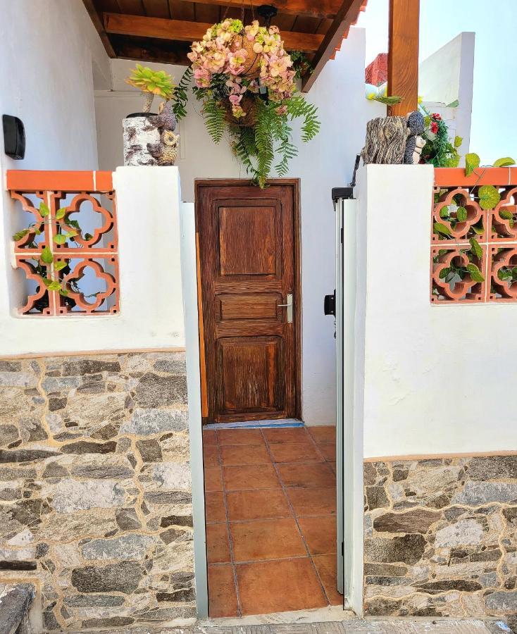 Casa Manolo Acceso Playa - Mountain Trails Almaciga