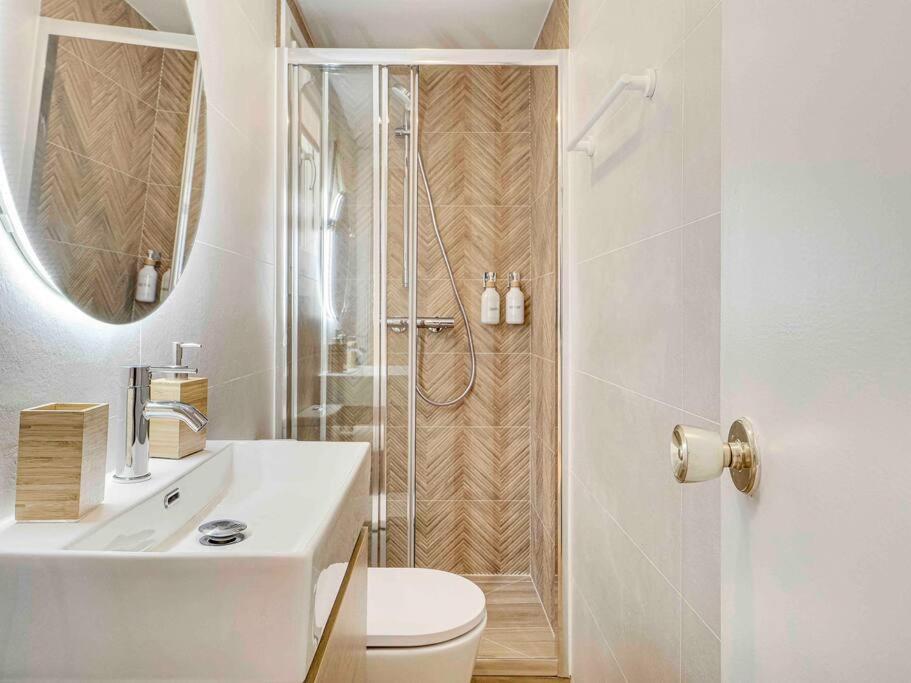 Casa Mandarina: 4 Bedrooms - 2 Terraces - Parking Сasa de vacaciones