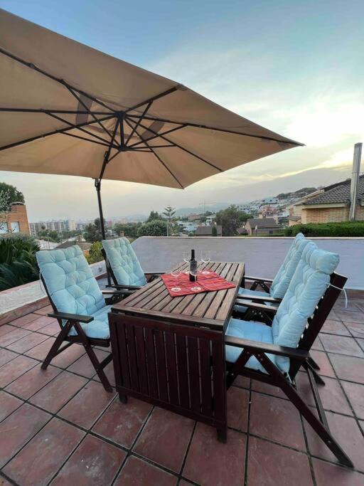 Casa Familiar En La Playa Con Piscina Сasa de vacaciones