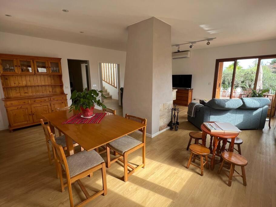 Casa Familiar En La Playa Con Piscina Сasa de vacaciones *