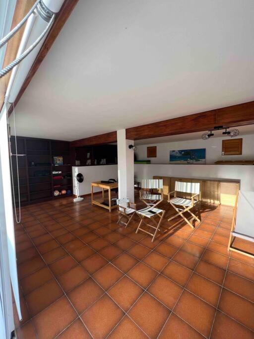 Casa Familiar En La Playa Con Piscina Teia