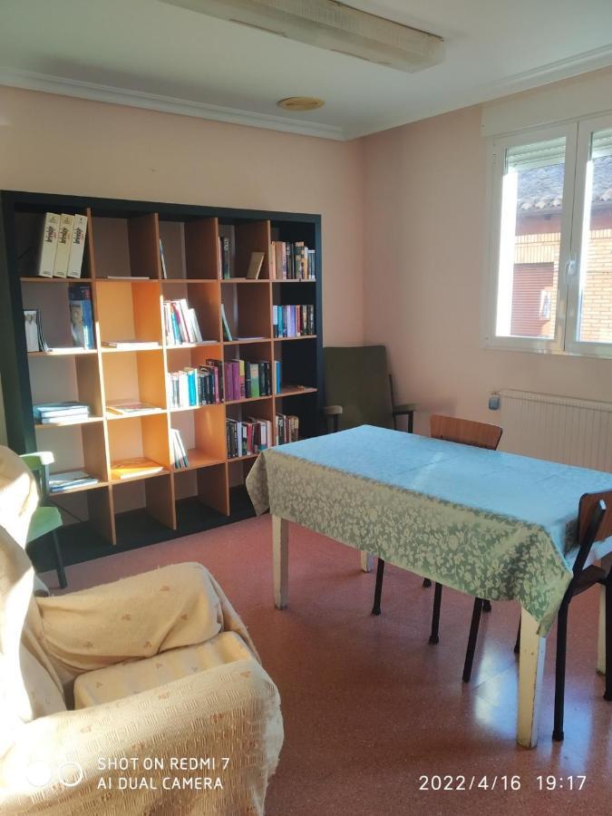 La Esperanza De La Sagrada Familia Hostel *