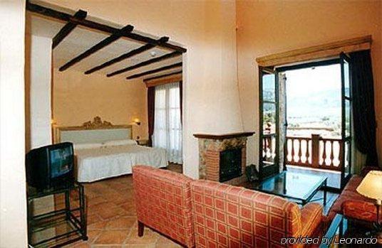 Rural Nogales Hotel 4*