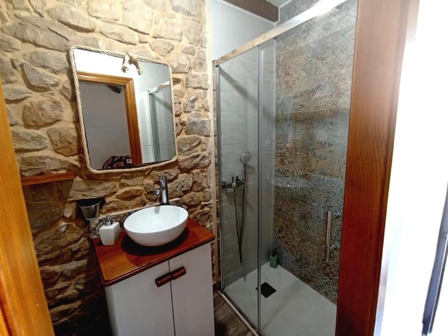 Chalet De Piedra En Picos De Europa
