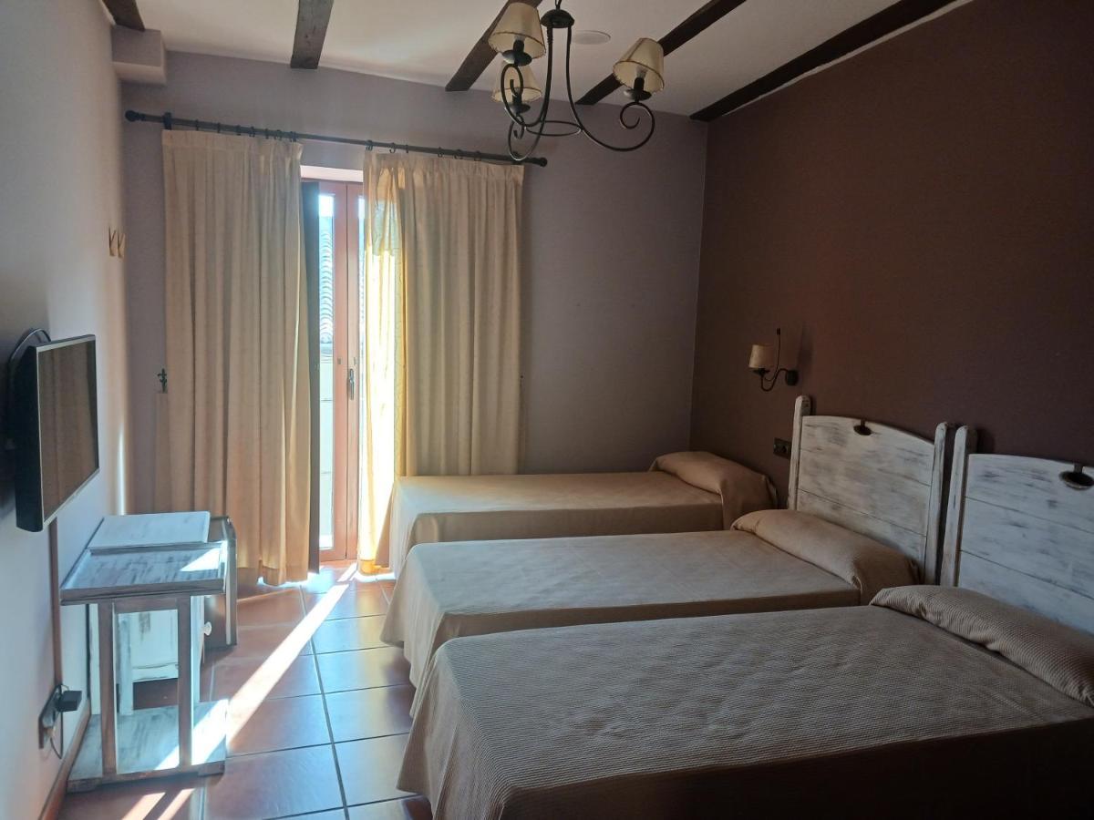 Hotel Restaurante Dona Elvira Nava del Rey