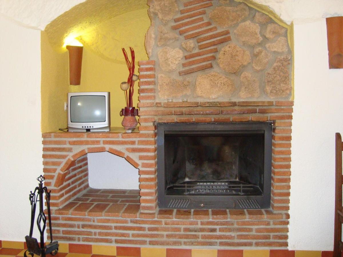 Cuevas Hammam Abuelo Jose * Purullena